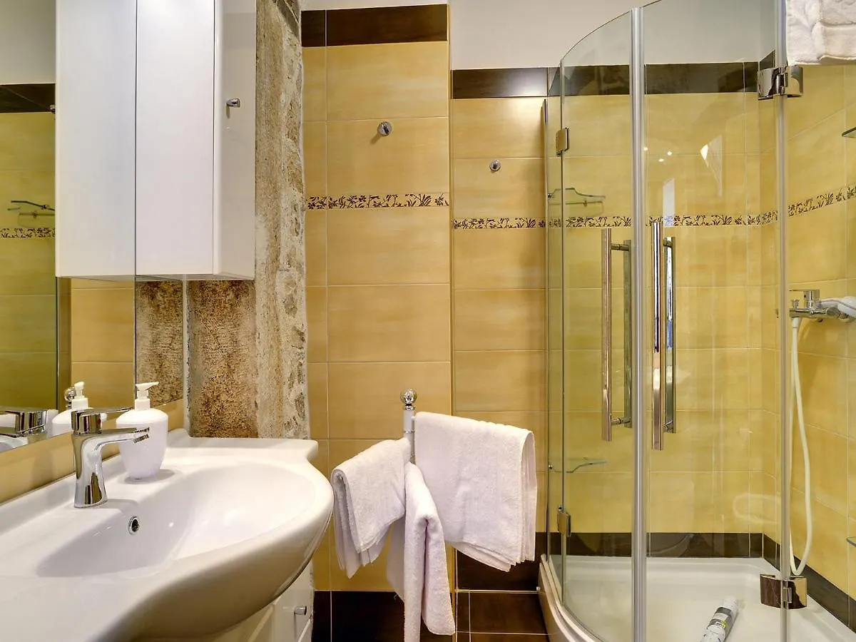 Heritage Holiday Home In Rojnici With Pool Barban